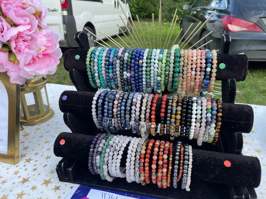 Bracelets en pierres fines naturelles sur fil élastique