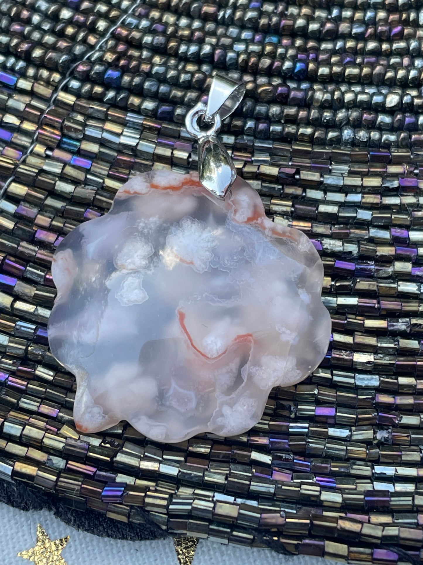 Pendentif en Agate Fleur : "Jardin secret"